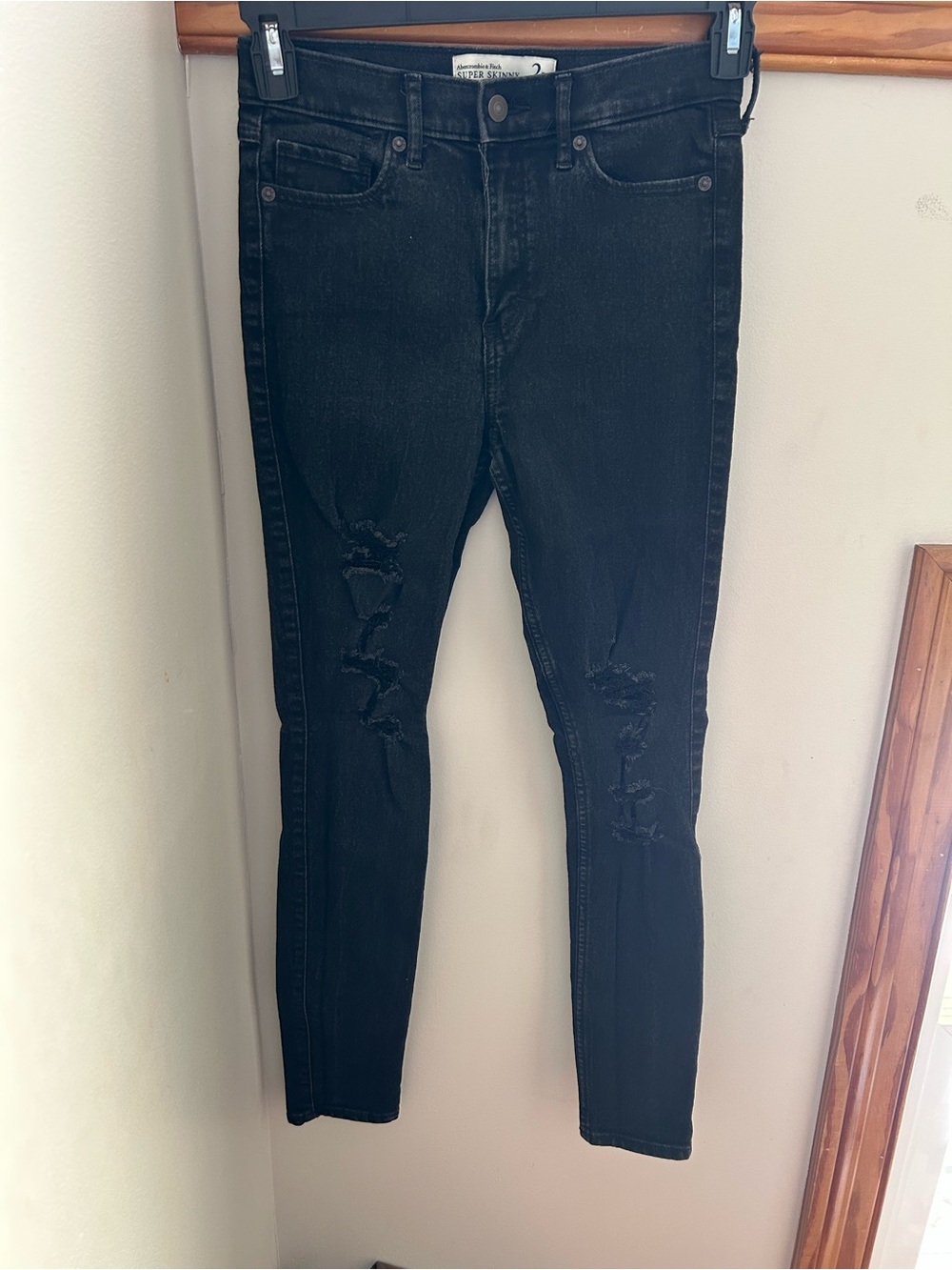 Abercrombie & Fitch Black Distressed Skinny Jeans